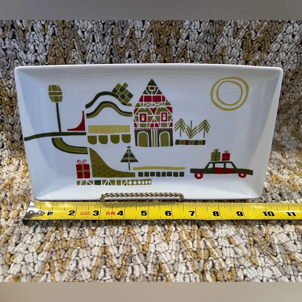 Crate & Barrel YULE TOWN, Christmas Serving Plate, Julia ROTHMAN Design 10x6”